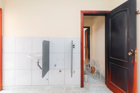 Casa à venda com 570m², 4 quartos e 10 vagasVestiário