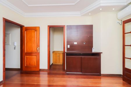 Casa à venda com 570m², 4 quartos e 10 vagasSuíte