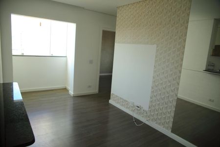 Sala de apartamento para alugar com 2 quartos, 56m² em Ferrazópolis, São Bernardo do Campo