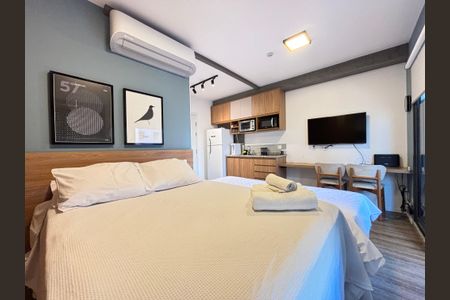Studio à venda com 27m², 1 quarto e sem vaga Studio à venda com 27m², 1 quarto e sem vagaStudio