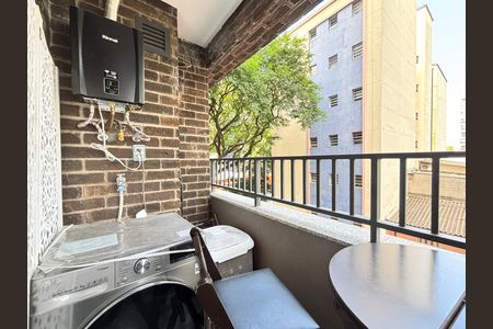 Studio à venda com 27m², 1 quarto e sem vaga Studio à venda com 27m², 1 quarto e sem vagaVaranda