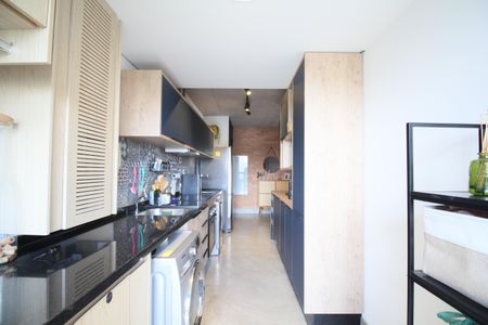 Apartamento à venda com 75m², 2 quartos e 2 vagasCozinha