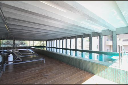 Apartamento à venda com 75m², 2 quartos e 2 vagas Apartamento à venda com 75m², 2 quartos e 2 vagasÁrea comum - Piscina