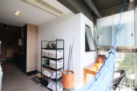 Apartamento à venda com 75m², 2 quartos e 2 vagasVaranda