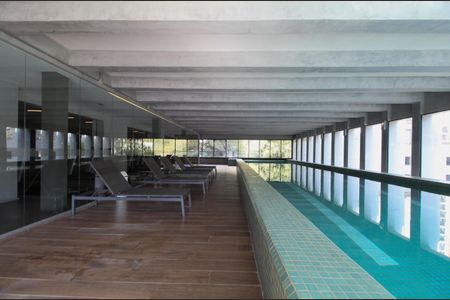 Apartamento à venda com 75m², 2 quartos e 2 vagas Apartamento à venda com 75m², 2 quartos e 2 vagasÁrea comum - Piscina