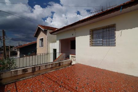 Casa à venda com 240m², 5 quartos e 2 vagasCasa 1 - Área Externa