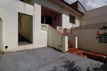 Casa à venda com 240m², 5 quartos e 2 vagasCasa 1 - Área Externa