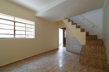 Casa à venda com 240m², 5 quartos e 2 vagasCasa 2 - Sala