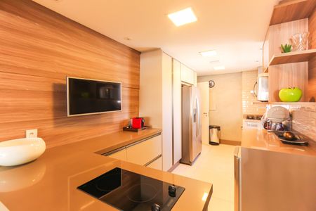 Apartamento à venda com 134m², 3 quartos e 2 vagasCozinha