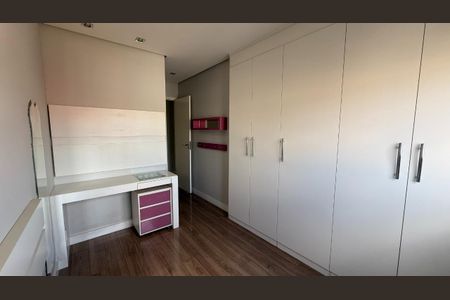 Apartamento à venda com 3 quartos, 107m² em Vila Lucia Elvira, São Paulo