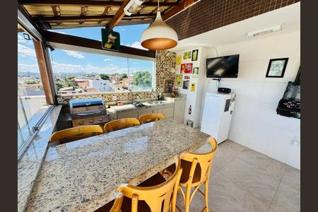 Apartamento à venda com 3 quartos, 120m² em Copacabana, Belo Horizonte