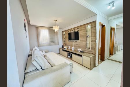 Apartamento à venda com 3 quartos, 120m² em Copacabana, Belo Horizonte