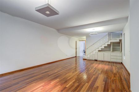 Casa à venda com 3 quartos, 178m² em Jardim Petropolis, São Paulo