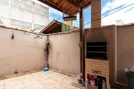 Casa à venda com 230m², 7 quartos e 2 vagasCasa 3 - Área de Serviço e Lazer