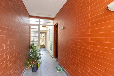 Casa à venda com 230m², 7 quartos e 2 vagasCorredor de Entrada