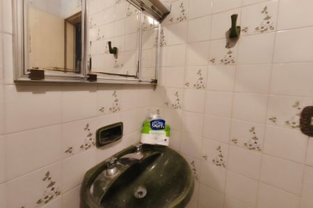 Casa para alugar com 180m², 2 quartos e 2 vagasBanheiro Social