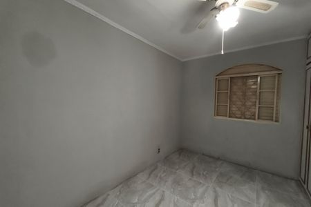 Casa para alugar com 180m², 2 quartos e 2 vagasQuarto 2