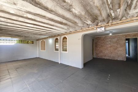 Casa para alugar com 180m², 2 quartos e 2 vagasQuintal - Garagem
