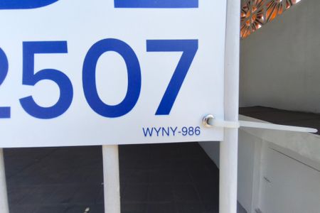 Casa para alugar com 180m², 2 quartos e 2 vagasPLACA INSTALADA NA FACHADA 