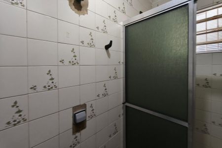 Casa para alugar com 180m², 2 quartos e 2 vagasBanheiro Suíte