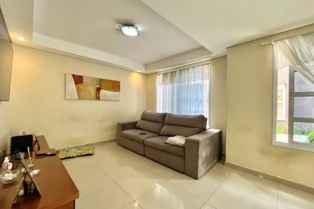 Casa de condomínio para alugar com 96m², 3 quartos e 3 vagasSala