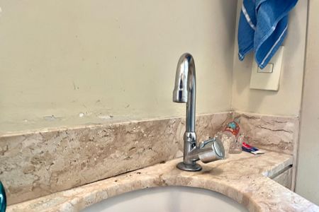 Casa de condomínio para alugar com 96m², 3 quartos e 3 vagasLavabo