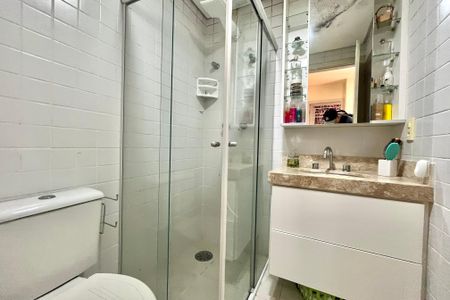 Casa de condomínio para alugar com 96m², 3 quartos e 3 vagasBanheiro Corredor