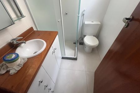 Apartamento para alugar com 110m², 3 quartos e 2 vagas Apartamento para alugar com 110m², 3 quartos e 2 vagasBanheiro 2