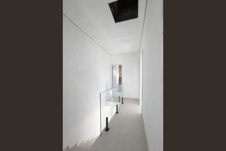 Casa de condomínio à venda com 125m², 3 quartos e 2 vagasCorredor
