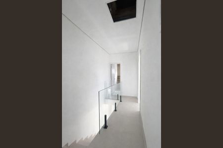 Casa de condomínio à venda com 125m², 3 quartos e 2 vagasCorredor