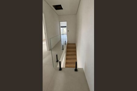 Casa de condomínio à venda com 125m², 3 quartos e 2 vagasCorredor