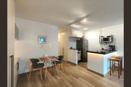 Studio à venda com 50m², 1 quarto e 1 vaga Studio à venda com 50m², 1 quarto e 1 vagaEstúdio