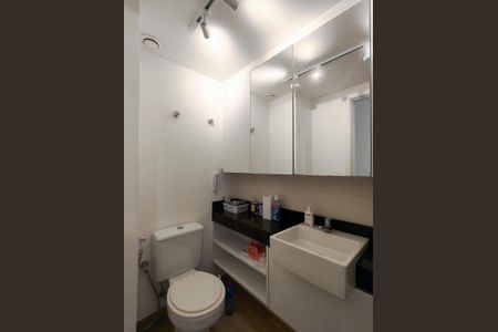 Studio à venda com 50m², 1 quarto e 1 vaga Studio à venda com 50m², 1 quarto e 1 vagaBanheiro