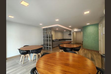 Studio à venda com 50m², 1 quarto e 1 vaga Studio à venda com 50m², 1 quarto e 1 vagaÁrea comum - Salão de festas
