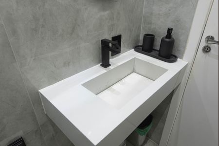 Apartamento à venda com 34m², 2 quartos e sem vagaBanheiro