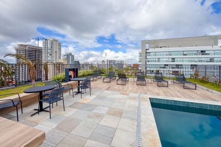 Apartamento à venda com 24m², 1 quarto e sem vagaPiscina