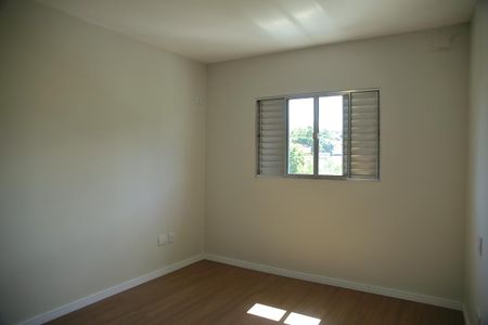 Casa à venda com 181m², 3 quartos e 2 vagasQuarto 2 