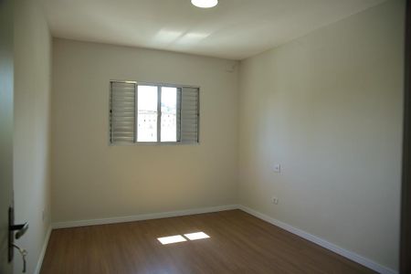 Casa à venda com 181m², 3 quartos e 2 vagasQuarto 2 