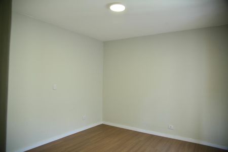 Casa à venda com 181m², 3 quartos e 2 vagasQuarto 2 