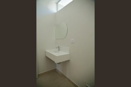 Casa à venda com 181m², 3 quartos e 2 vagasBanheiro Social 