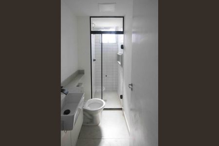 Apartamento para alugar com 32m², 2 quartos e sem vaga Apartamento para alugar com 32m², 2 quartos e sem vagaBanheiro