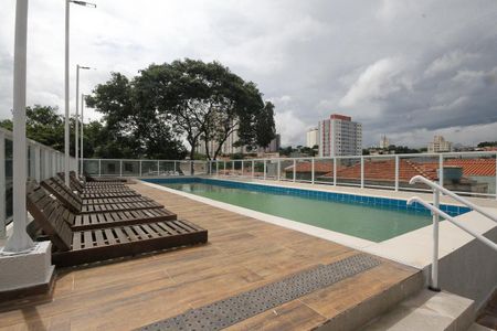 Apartamento para alugar com 32m², 2 quartos e sem vaga Apartamento para alugar com 32m², 2 quartos e sem vagaÁrea comum - Piscina