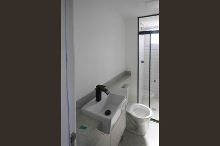 Apartamento para alugar com 32m², 2 quartos e sem vaga Apartamento para alugar com 32m², 2 quartos e sem vagaBanheiro