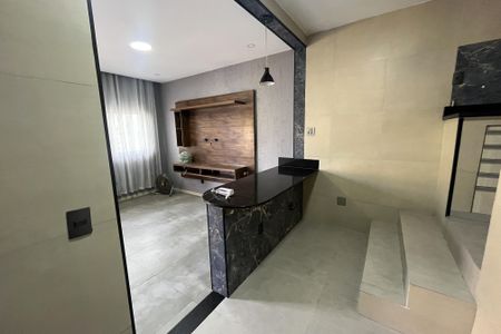 Cozinha de casa de condomínio para alugar com 2 quartos, 100m² em Cocotá, Rio de Janeiro