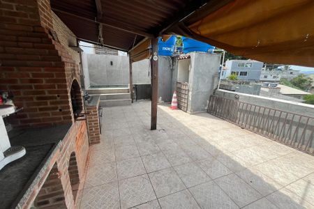 Casa de condomínio para alugar com 100m², 2 quartos e sem vagaterraço