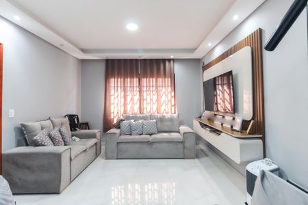 Sala de casa de condomínio para alugar com 3 quartos, 75m² em Vila Carmosina, São Paulo