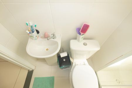 Apartamento para alugar com 44m², 2 quartos e 1 vaga Apartamento para alugar com 44m², 2 quartos e 1 vagaBanheiro