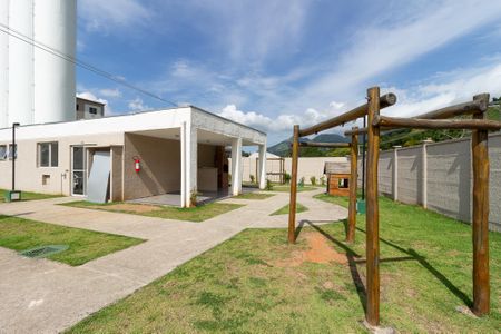 Apartamento para alugar com 44m², 2 quartos e 1 vaga Apartamento para alugar com 44m², 2 quartos e 1 vagaÁrea comum - Playground