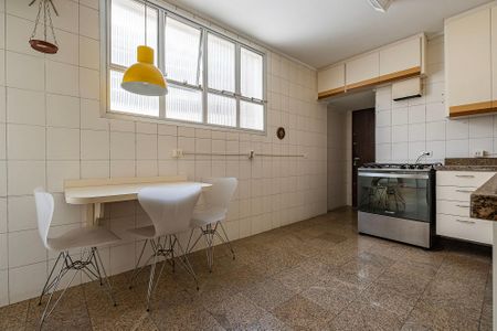 Apartamento para alugar com 165m², 4 quartos e 4 vagasCozinha