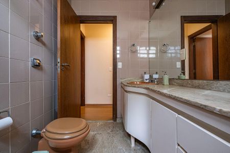 Apartamento para alugar com 165m², 4 quartos e 4 vagasBanheiro